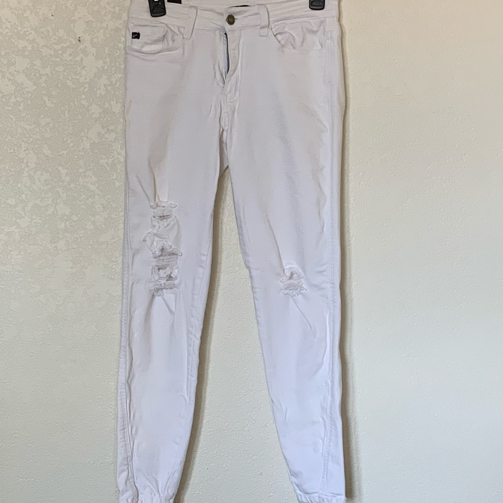 Karacara white ripped jeans